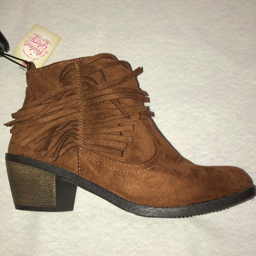 Faded Glory Chestnut Brown Boots Size 6